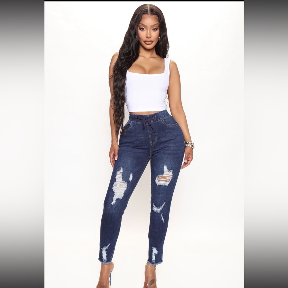Size L Fashion Nova High Waist Jogger Jeans, MUST GO.